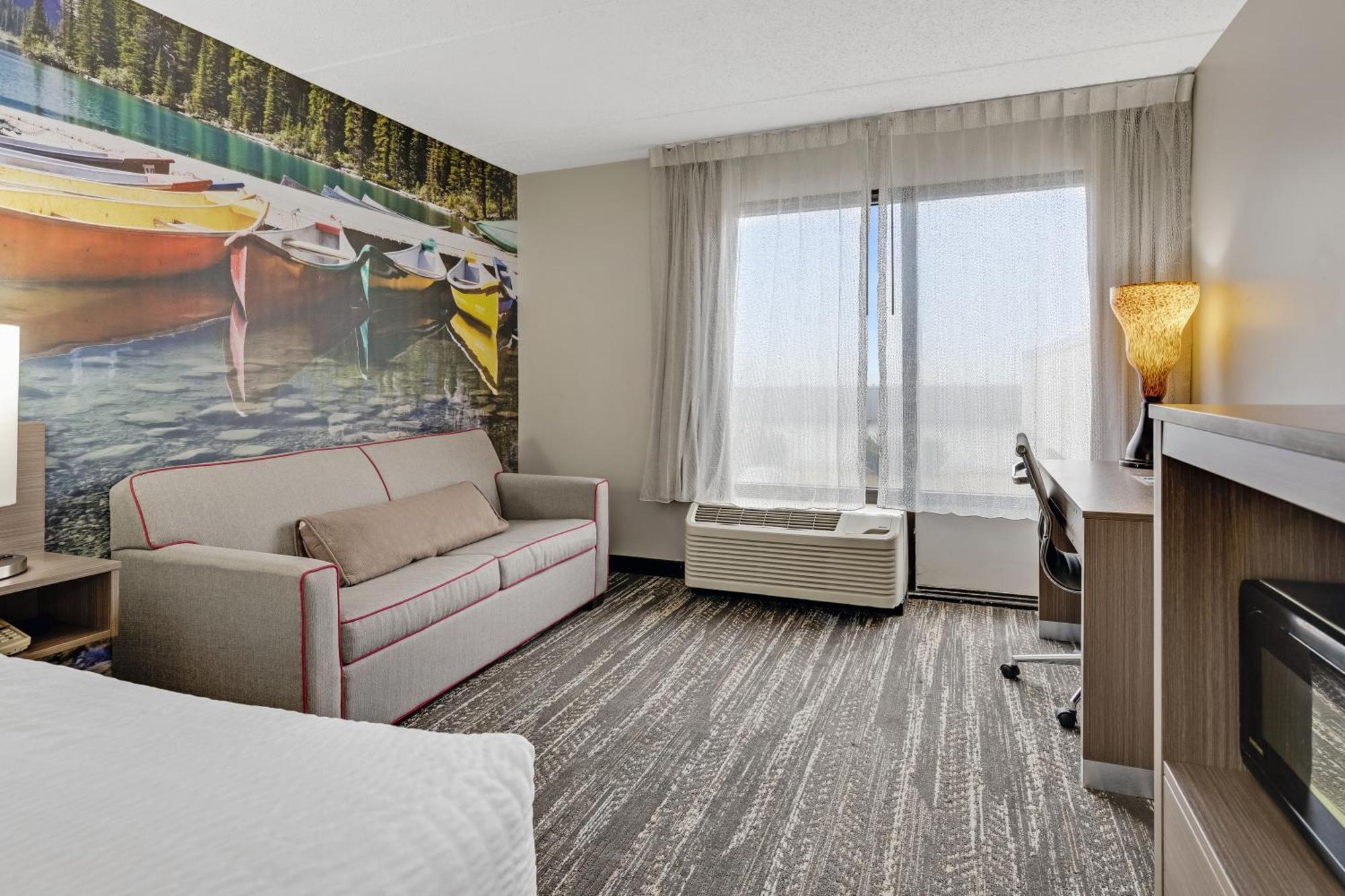 Clarion Pointe Near Erie Casino Hotel Kearsarge Bagian luar foto