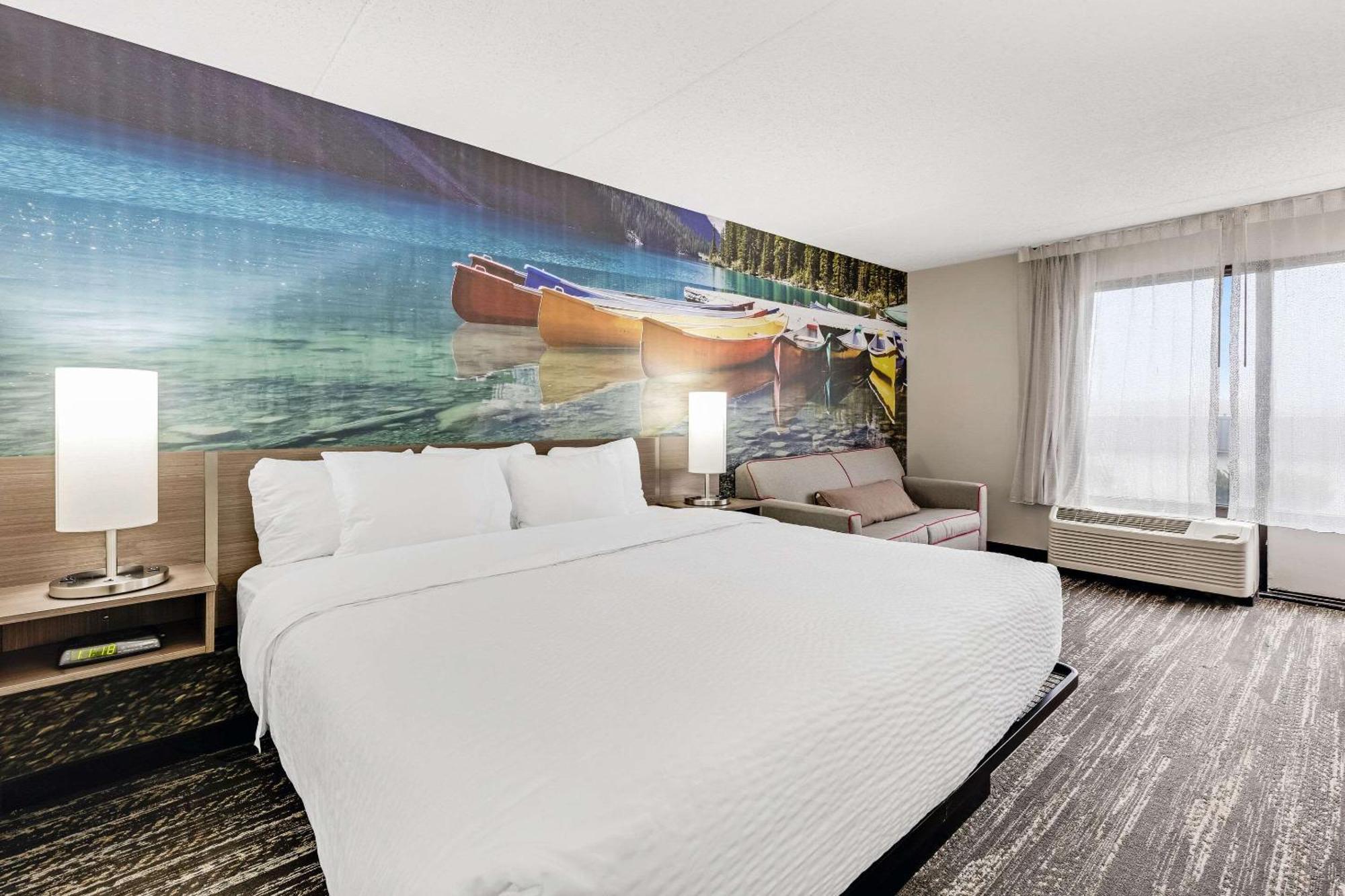 Clarion Pointe Near Erie Casino Hotel Kearsarge Bagian luar foto