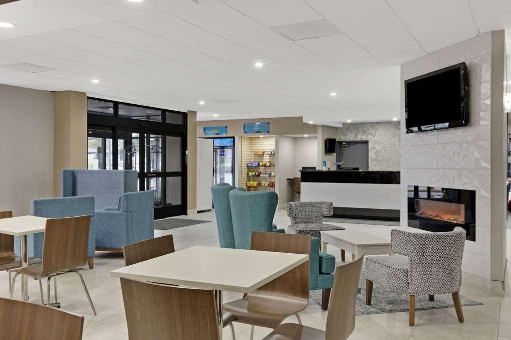 Clarion Pointe Near Erie Casino Hotel Kearsarge Restoran foto